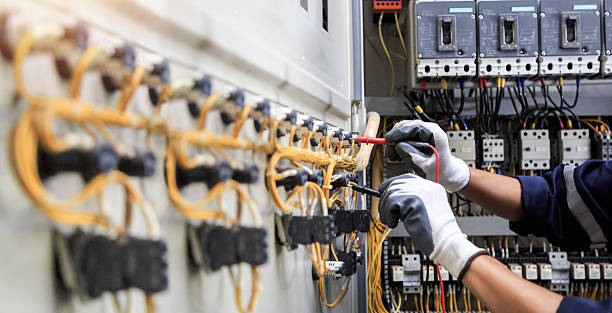 Professional Electrician technician working in Sharonville, OH